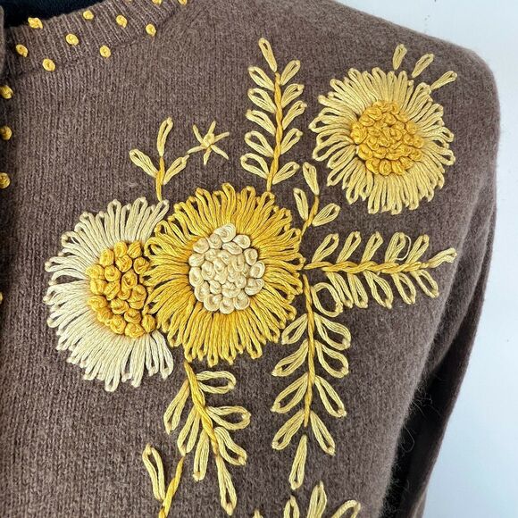 Vintage Knit Cardigan Dark Brown Wool Blend Hand Embroidered‎ Yellow Flowers S/M - Picture 4 of 12